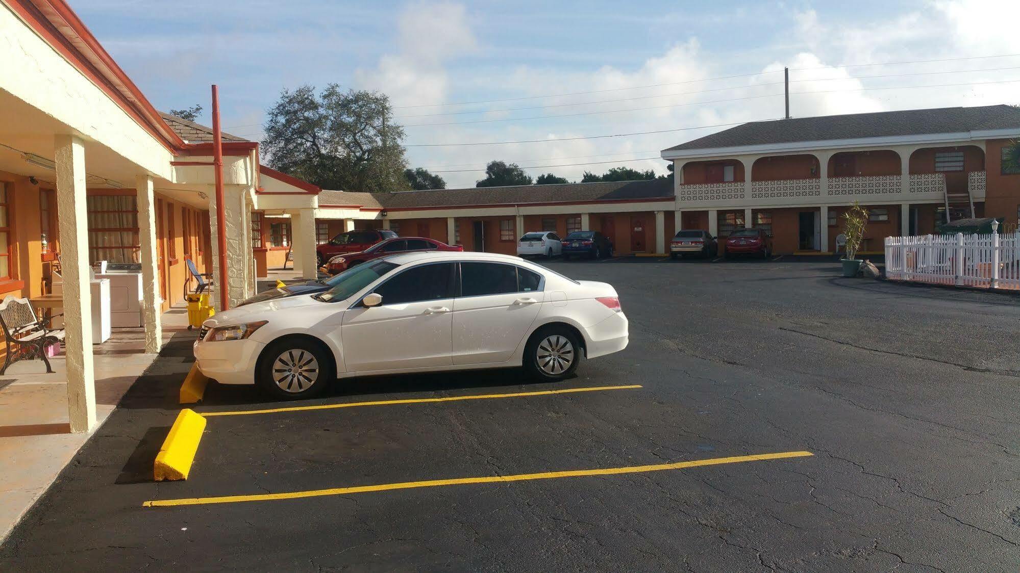 Travelers Inn - Clearwater Exterior photo